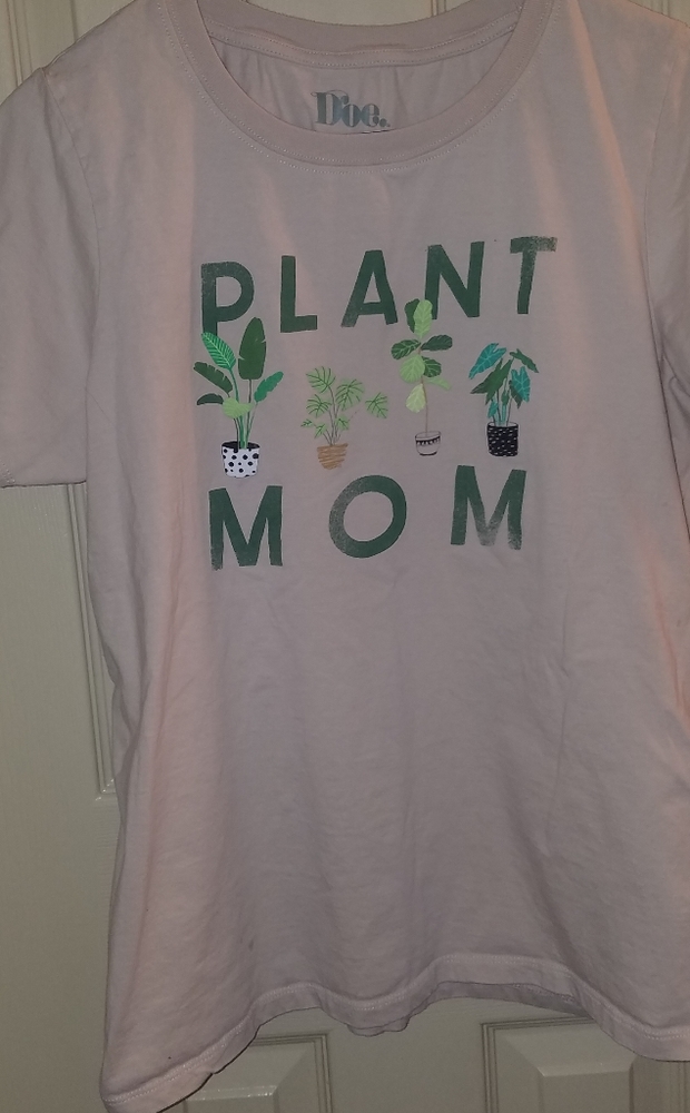 PLANT MOM tshirt by doe. Beige cotton